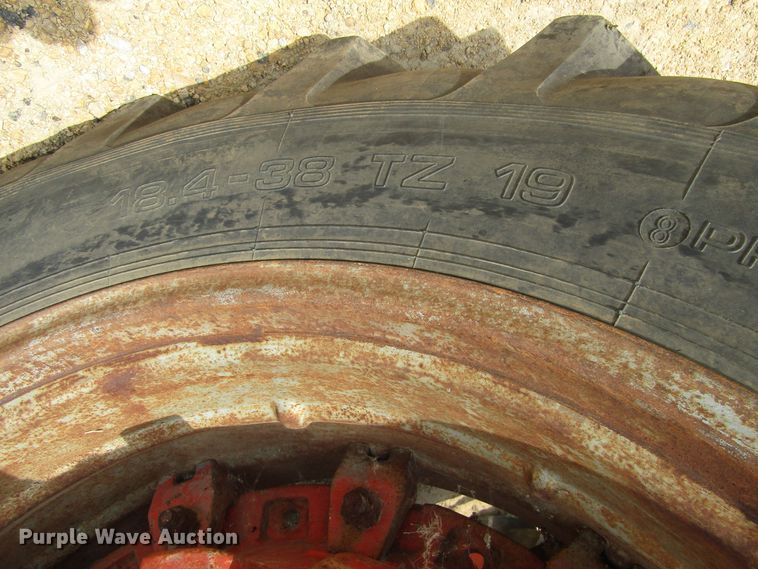 image for item GC9982 Case 1270  tractor