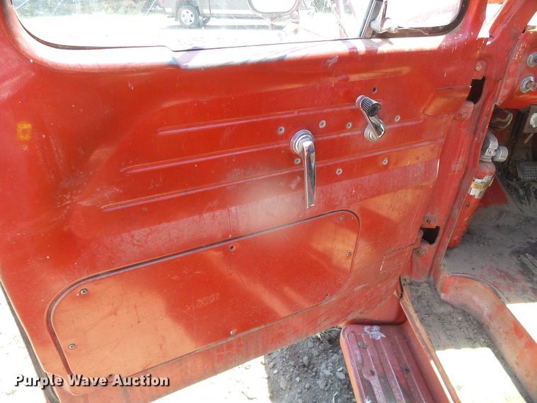 image for item GR9463 1961 Ford F600  grain truck