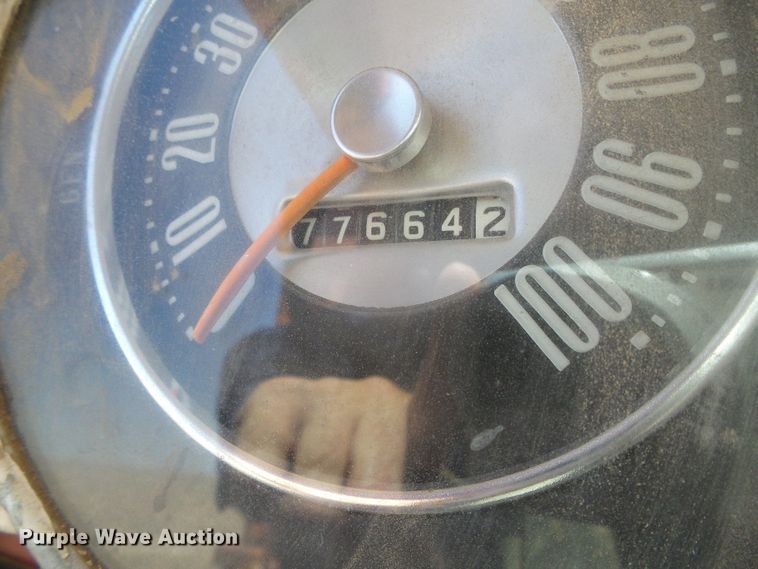 image for item GR9463 1961 Ford F600  grain truck