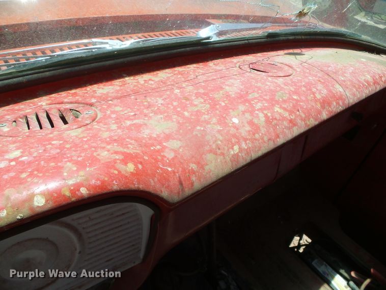 image for item GR9463 1961 Ford F600  grain truck