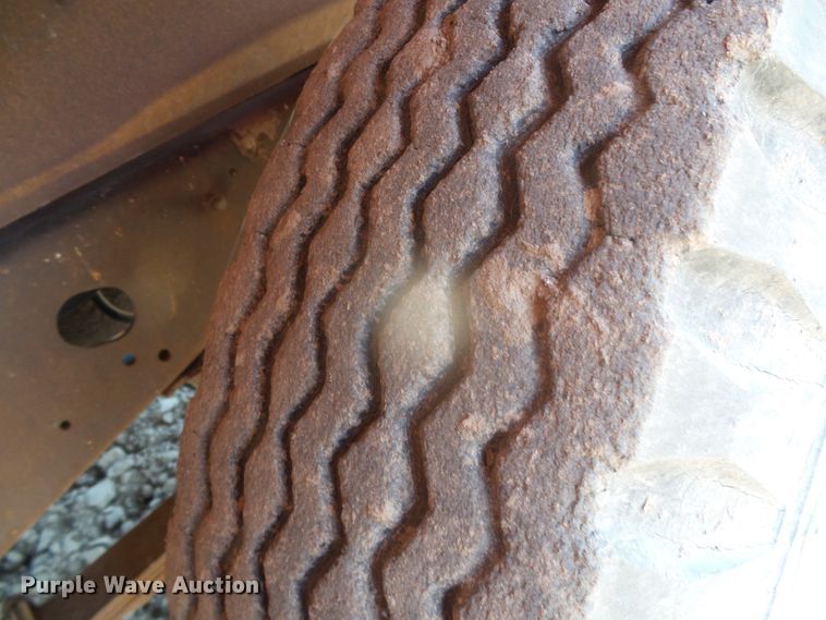 image for item GR9463 1961 Ford F600  grain truck