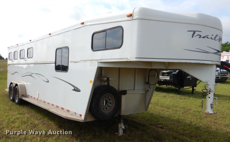 image for item HC9313 2005 Trails West Sierra 4H  horse trailer