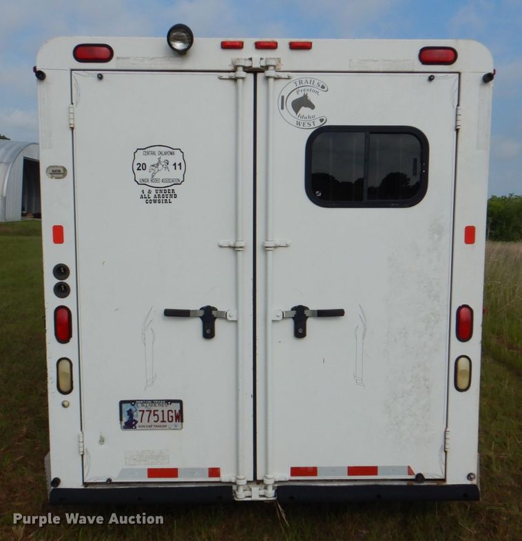 image for item HC9313 2005 Trails West Sierra 4H  horse trailer