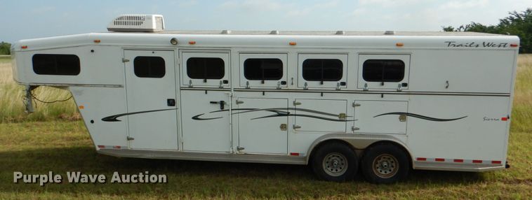 image for item HC9313 2005 Trails West Sierra 4H  horse trailer