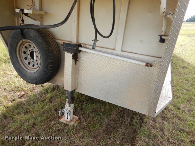 image for item HC9313 2005 Trails West Sierra 4H  horse trailer