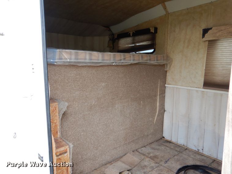 image for item HC9313 2005 Trails West Sierra 4H  horse trailer