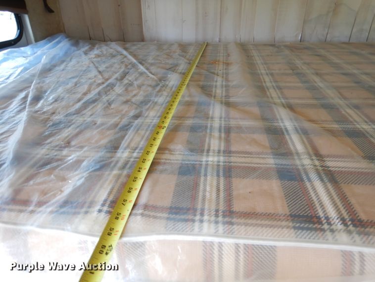 image for item HC9313 2005 Trails West Sierra 4H  horse trailer