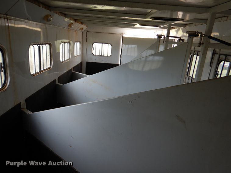 image for item HC9313 2005 Trails West Sierra 4H  horse trailer