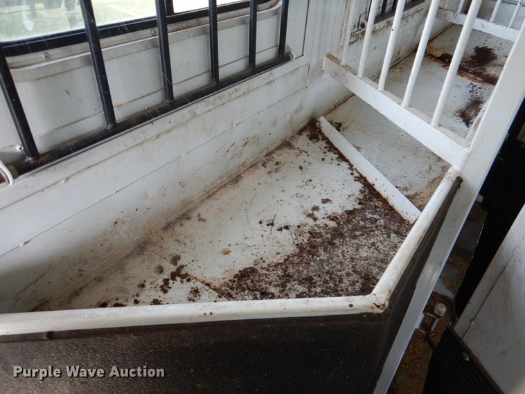 image for item HC9313 2005 Trails West Sierra 4H  horse trailer