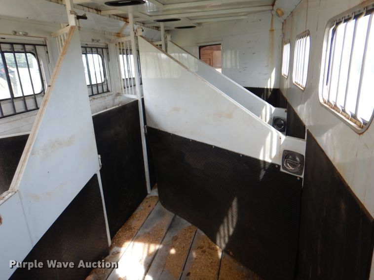 image for item HC9313 2005 Trails West Sierra 4H  horse trailer