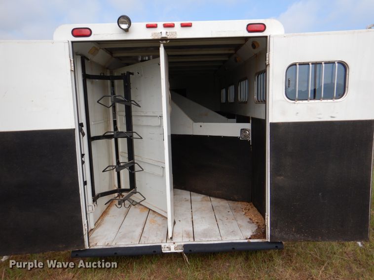 image for item HC9313 2005 Trails West Sierra 4H  horse trailer