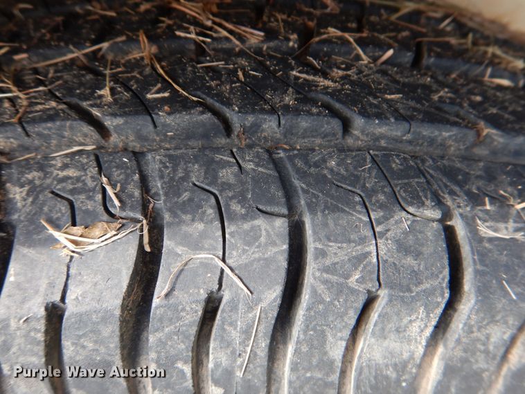 image for item HC9313 2005 Trails West Sierra 4H  horse trailer