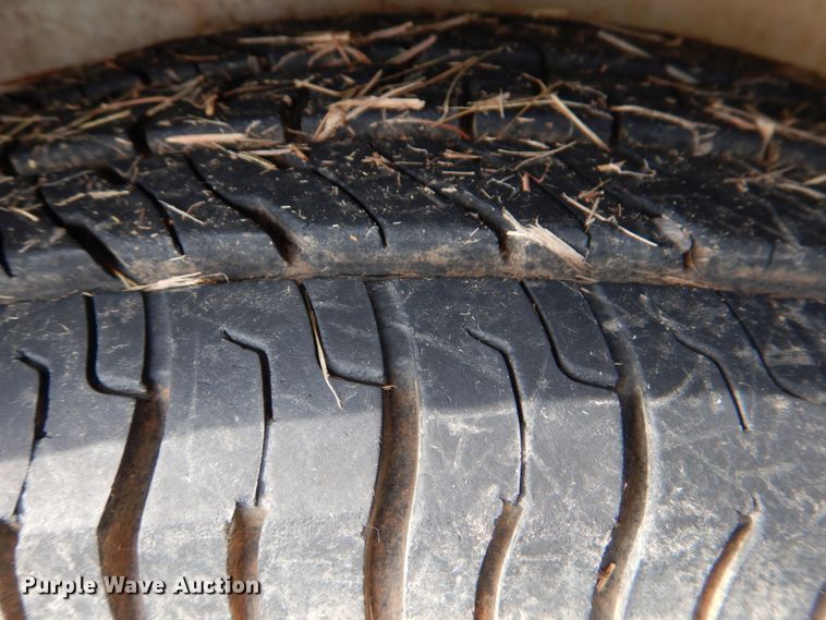 image for item HC9313 2005 Trails West Sierra 4H  horse trailer