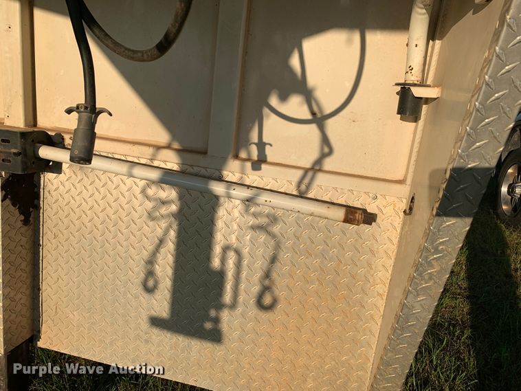 image for item HC9313 2005 Trails West Sierra 4H  horse trailer