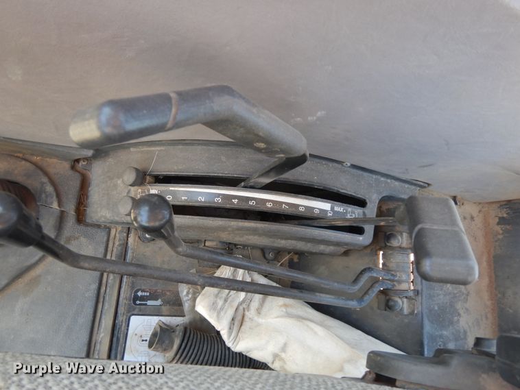 image for item HI9848 2010 Case IH Farmall 80  MFWD tractor