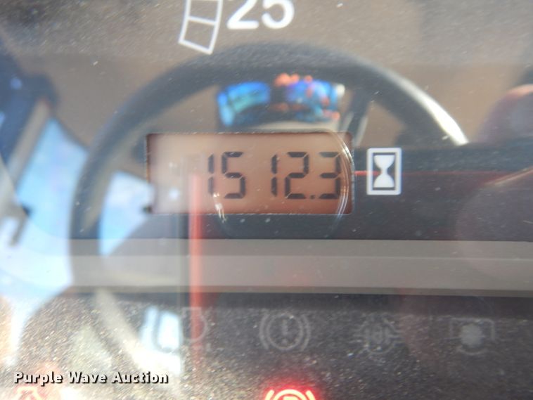 image for item HI9848 2010 Case IH Farmall 80  MFWD tractor