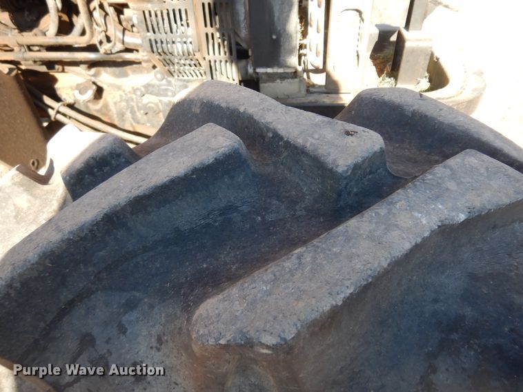 image for item HI9848 2010 Case IH Farmall 80  MFWD tractor