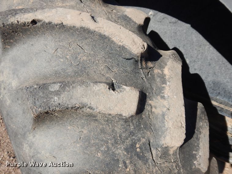 image for item HI9848 2010 Case IH Farmall 80  MFWD tractor