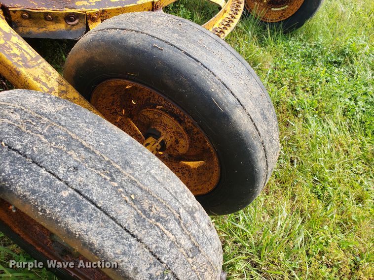 image for item HP9510 Batwing rotary mower