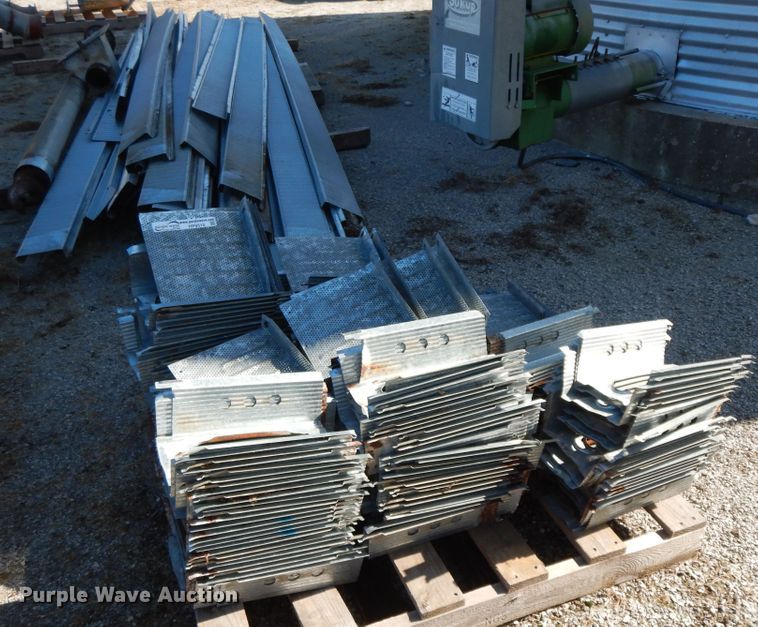 image for item HP9515 Grain bin floor and auger