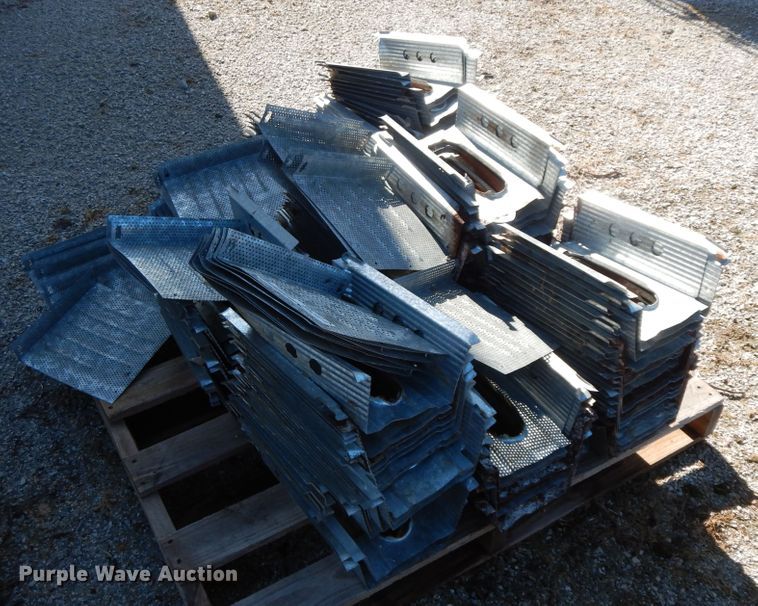 image for item HP9515 Grain bin floor and auger