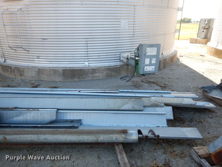 image for item HP9515 Grain bin floor and auger