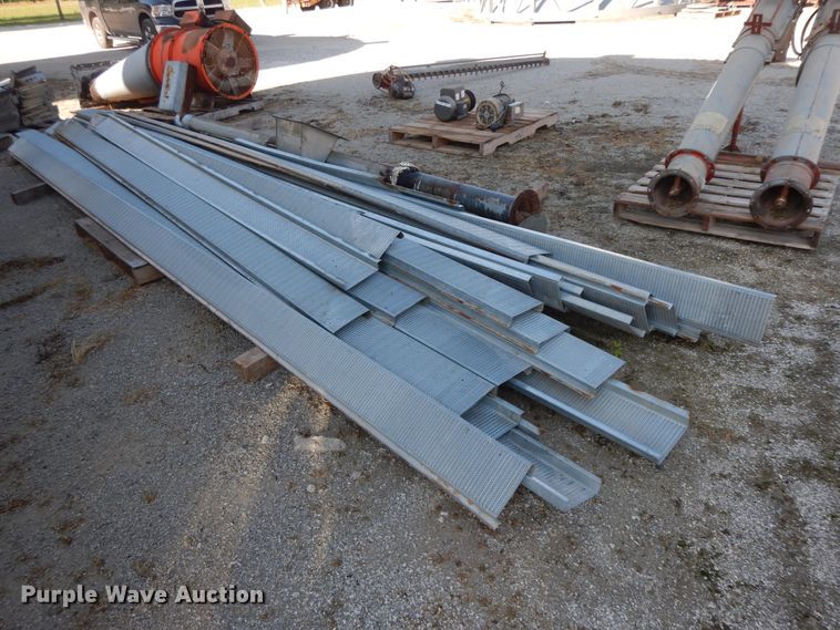 image for item HP9515 Grain bin floor and auger