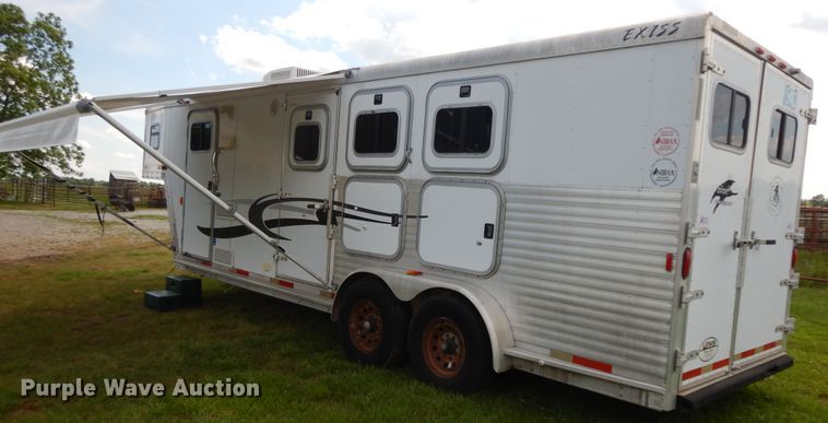 image for item HP9542 2003 Exiss XT3H  livestock trailer