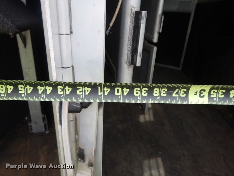 image for item HP9542 2003 Exiss XT3H  livestock trailer