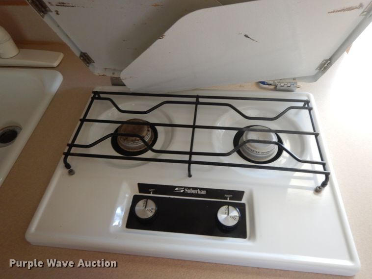 image for item HP9542 2003 Exiss XT3H  livestock trailer