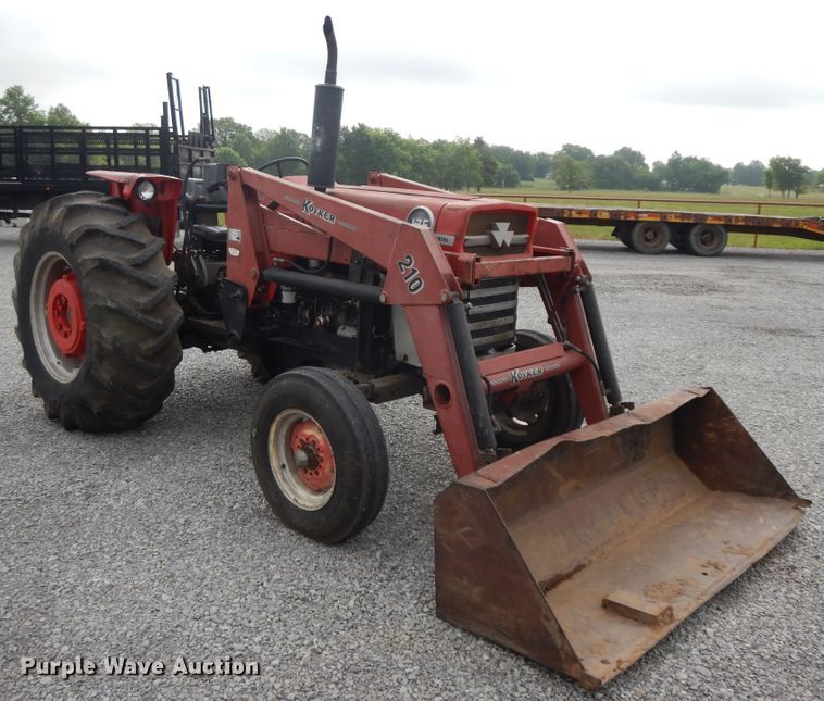 image for item HP9557 1973 Massey Ferguson 175  tractor