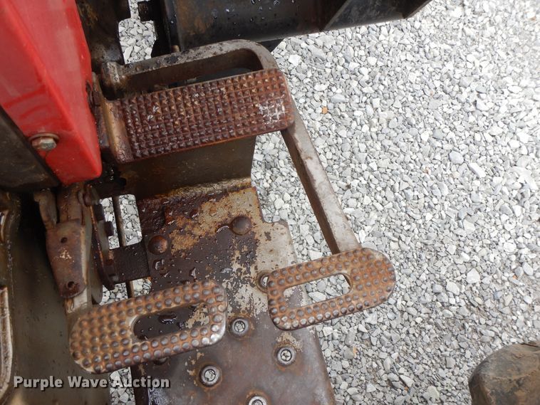 image for item HP9557 1973 Massey Ferguson 175  tractor