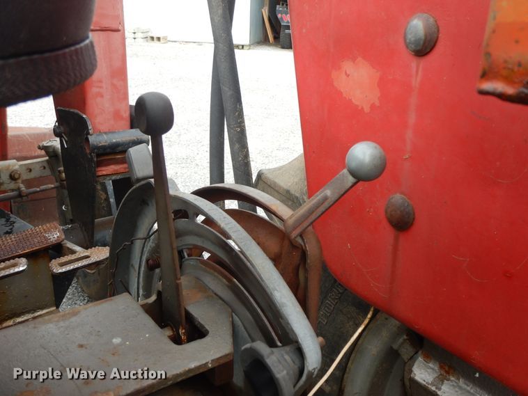 image for item HP9557 1973 Massey Ferguson 175  tractor