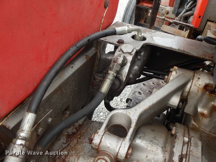 image for item HP9557 1973 Massey Ferguson 175  tractor