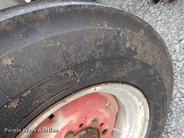 image for item HP9557 1973 Massey Ferguson 175  tractor