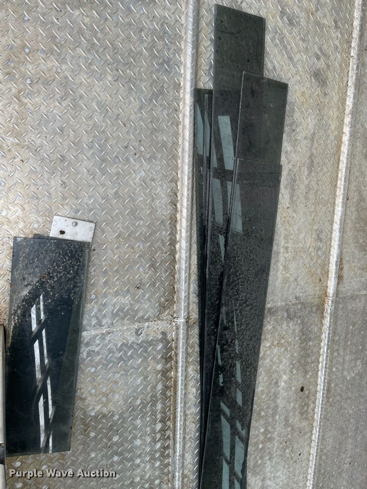 image for item HP9566 2015 4 Star Trailers  livestock trailer