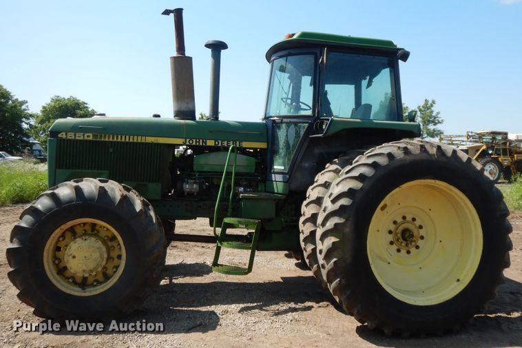 image for item HP9582 1983 John Deere 4650  MFWD tractor
