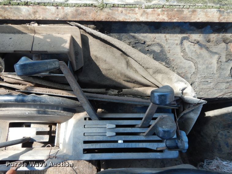 image for item HP9582 1983 John Deere 4650  MFWD tractor