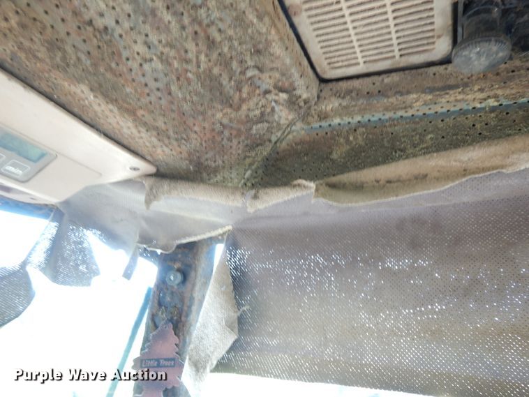 image for item HP9582 1983 John Deere 4650  MFWD tractor