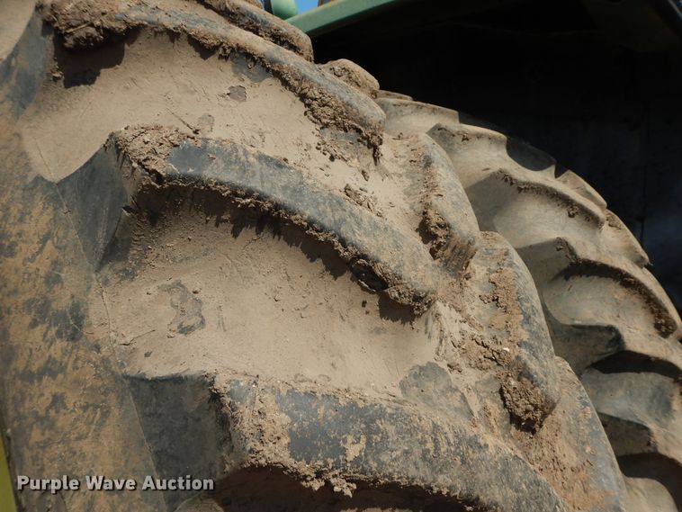 image for item HP9582 1983 John Deere 4650  MFWD tractor