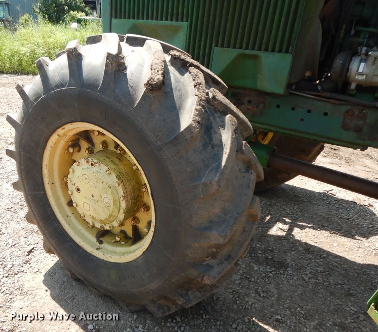 image for item HP9582 1983 John Deere 4650  MFWD tractor