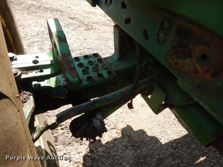 image for item HP9582 1983 John Deere 4650  MFWD tractor