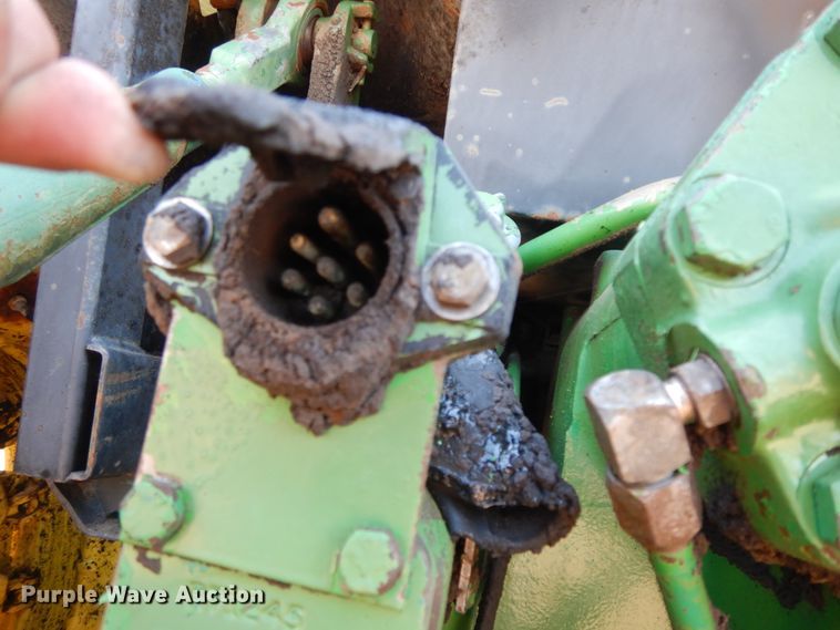 image for item HP9582 1983 John Deere 4650  MFWD tractor