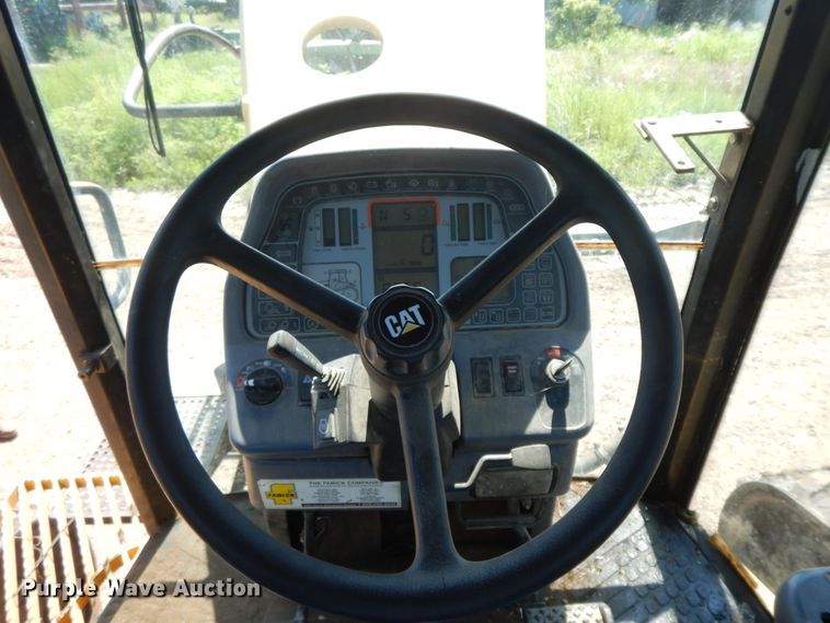 image for item HP9583 1997 Caterpillar Challenger 55  tractor