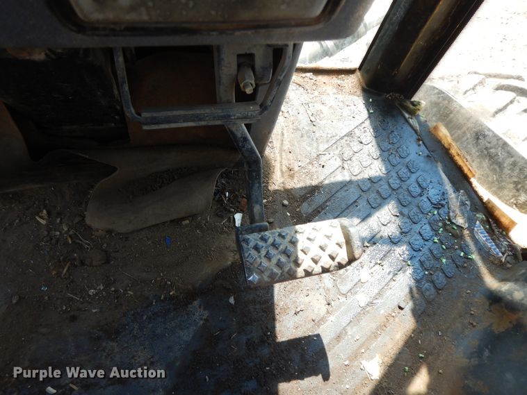 image for item HP9583 1997 Caterpillar Challenger 55  tractor