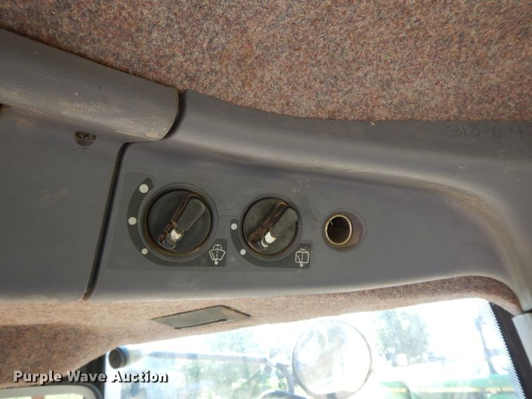 image for item HP9583 1997 Caterpillar Challenger 55  tractor