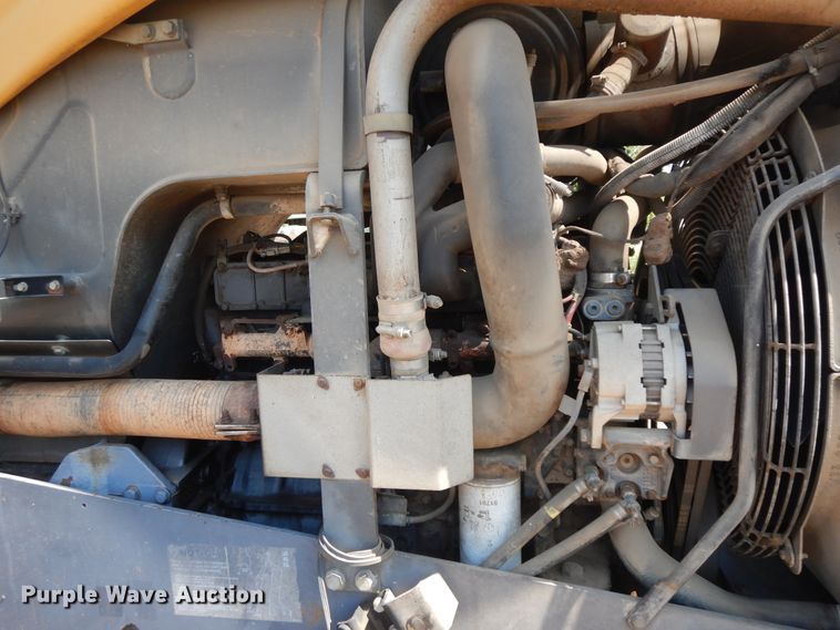 image for item HP9583 1997 Caterpillar Challenger 55  tractor