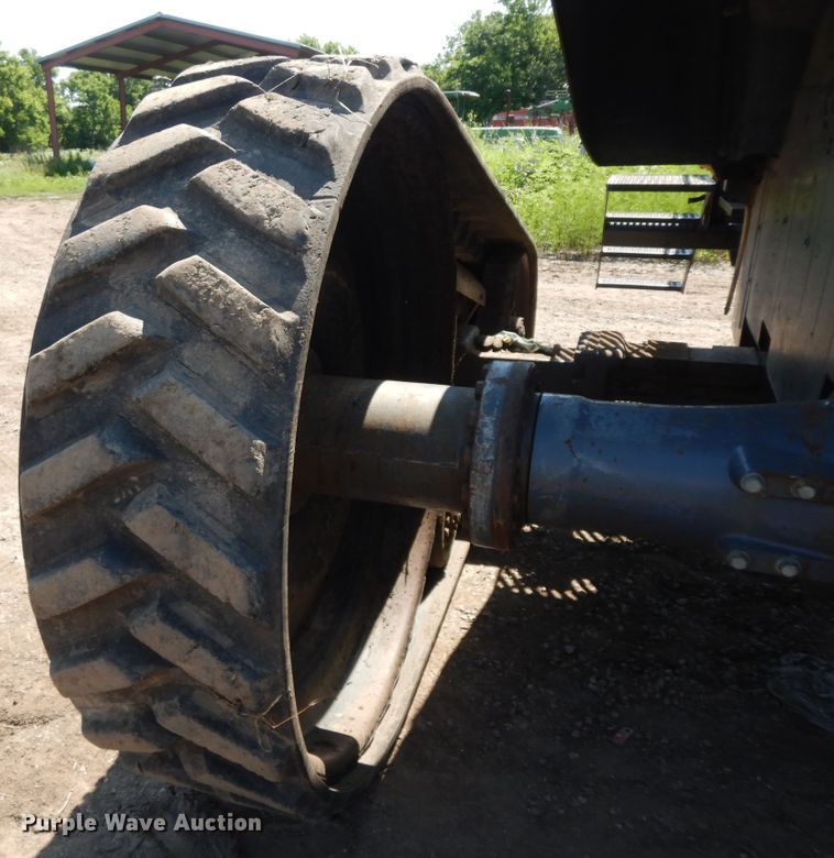 image for item HP9583 1997 Caterpillar Challenger 55  tractor