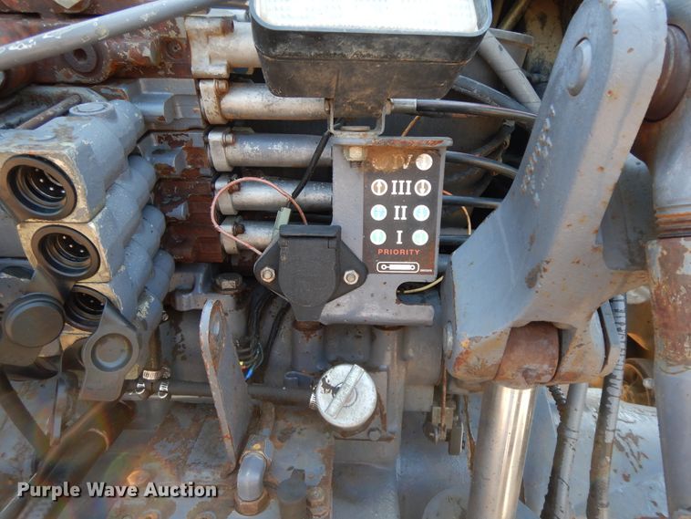 image for item HP9583 1997 Caterpillar Challenger 55  tractor