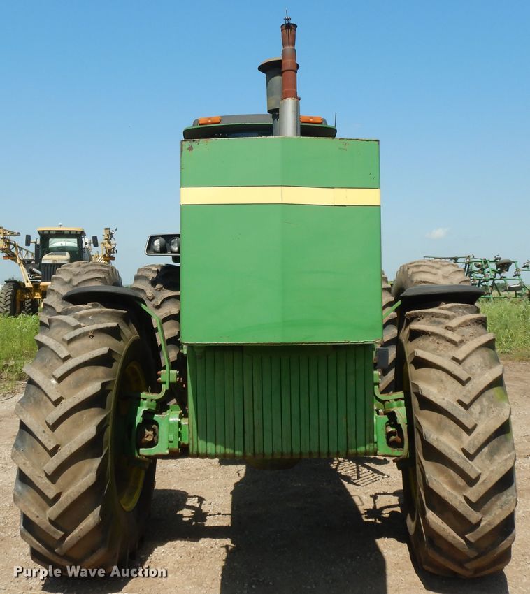image for item HP9584 1989 John Deere 4955  MFWD tractor